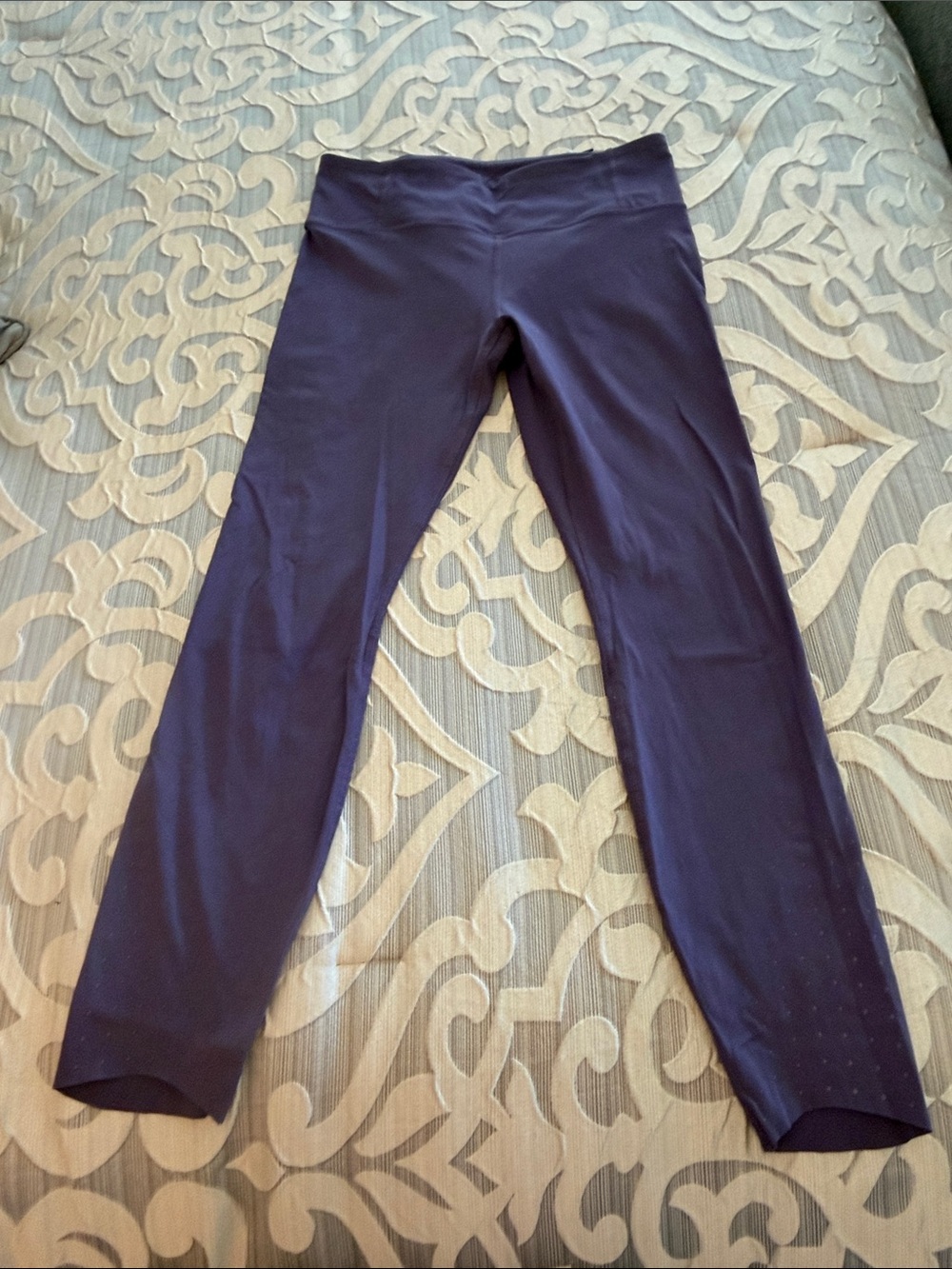 Women's High-Waist Performance Leggings in Purple
